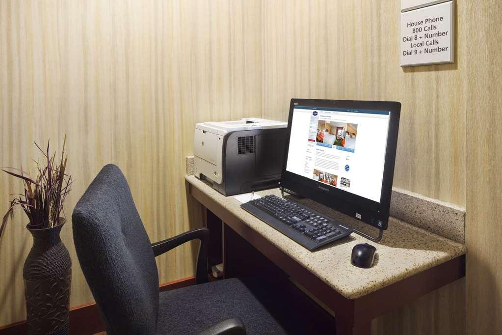 Hotel Hampton Findlay