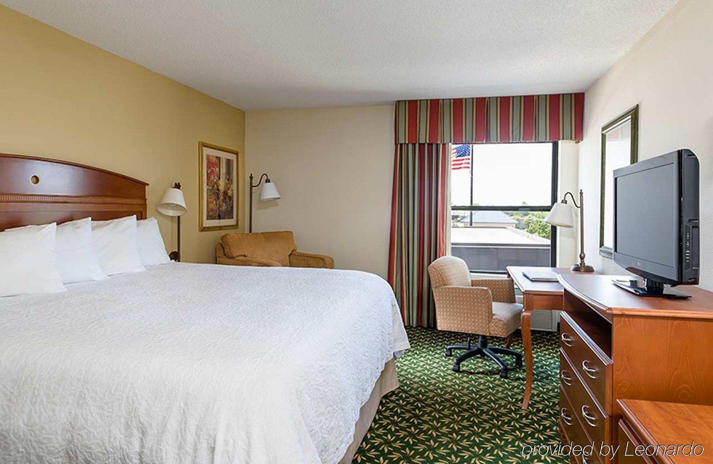 Hotel Hampton