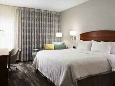 Hampton 3*